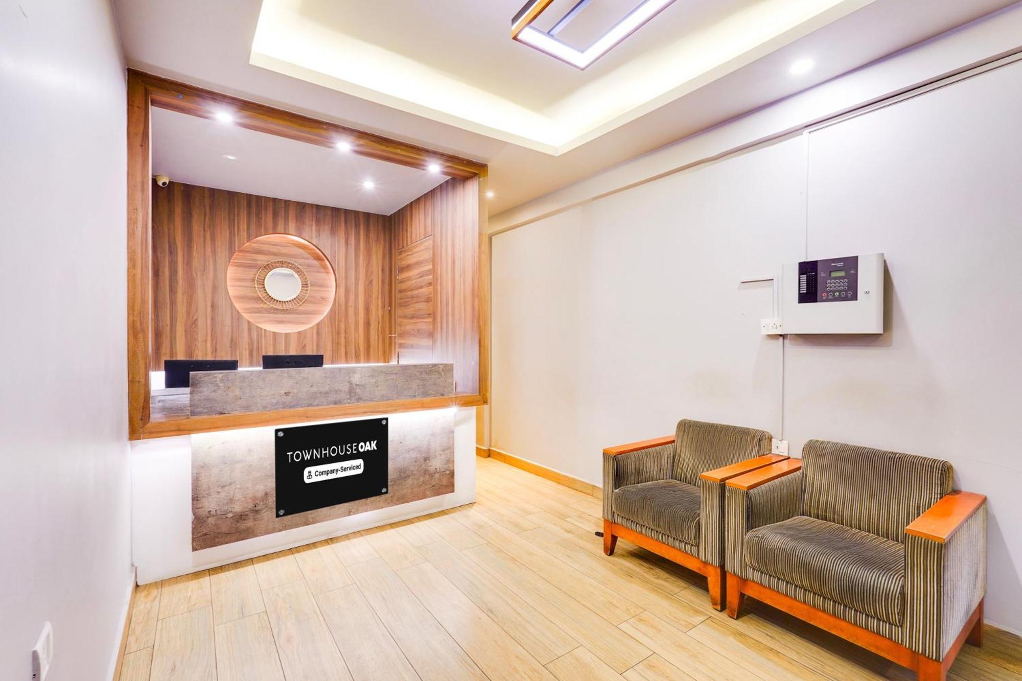 Super Townhouse Oak Kodambakkam Formerly Cine City Ченнаи Экстерьер фото