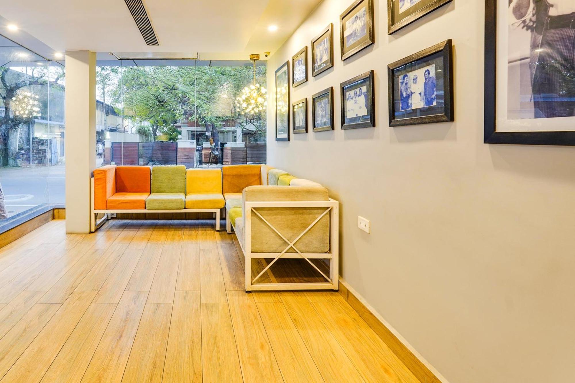 Super Townhouse Oak Kodambakkam Formerly Cine City Ченнаи Экстерьер фото