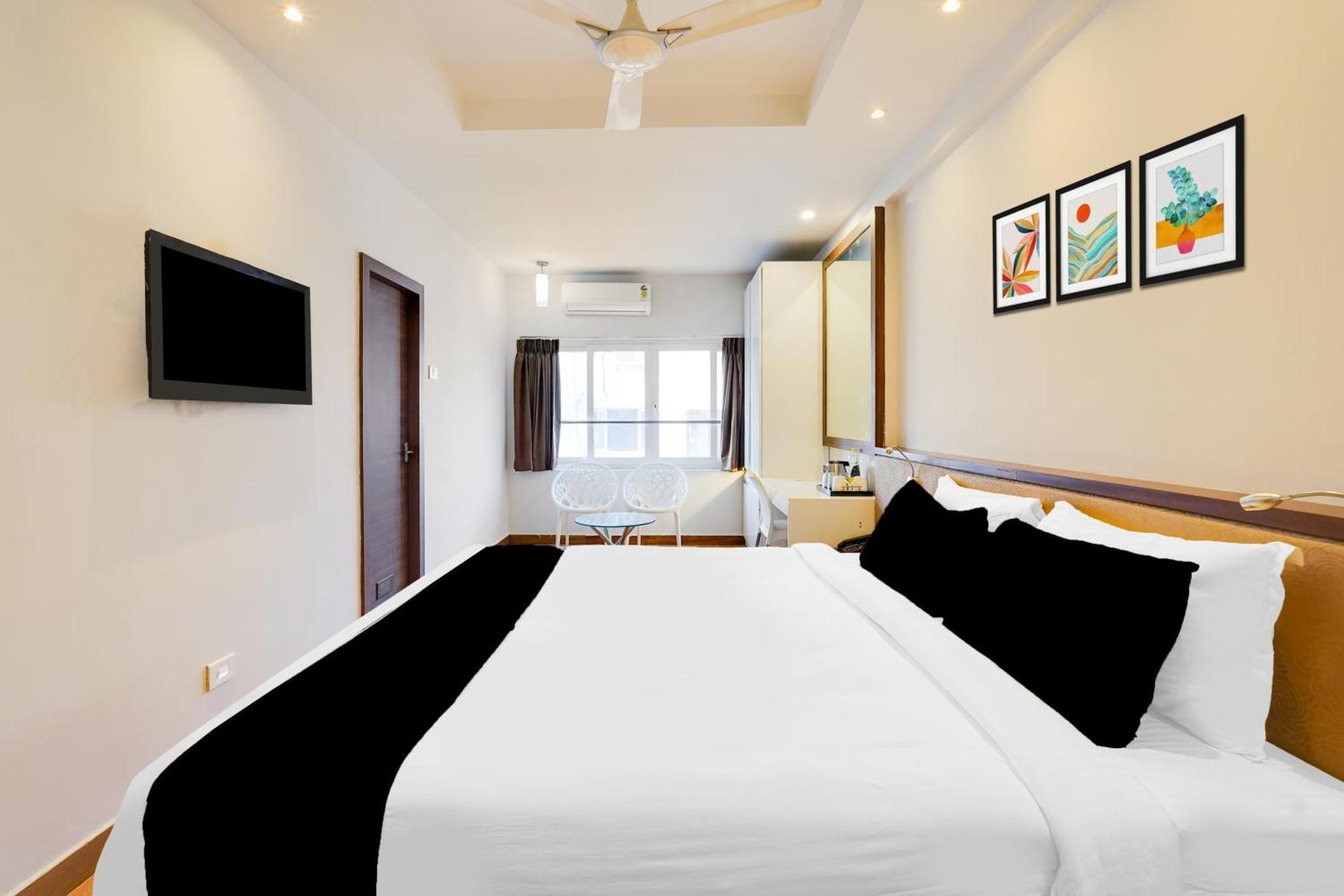 Super Townhouse Oak Kodambakkam Formerly Cine City Ченнаи Экстерьер фото