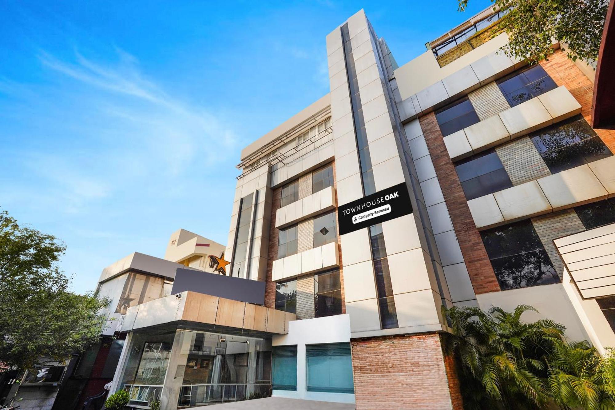 Super Townhouse Oak Kodambakkam Formerly Cine City Ченнаи Экстерьер фото